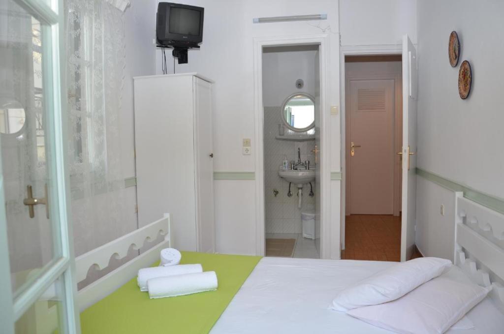 Aegli Rooms Tinos Exterior photo